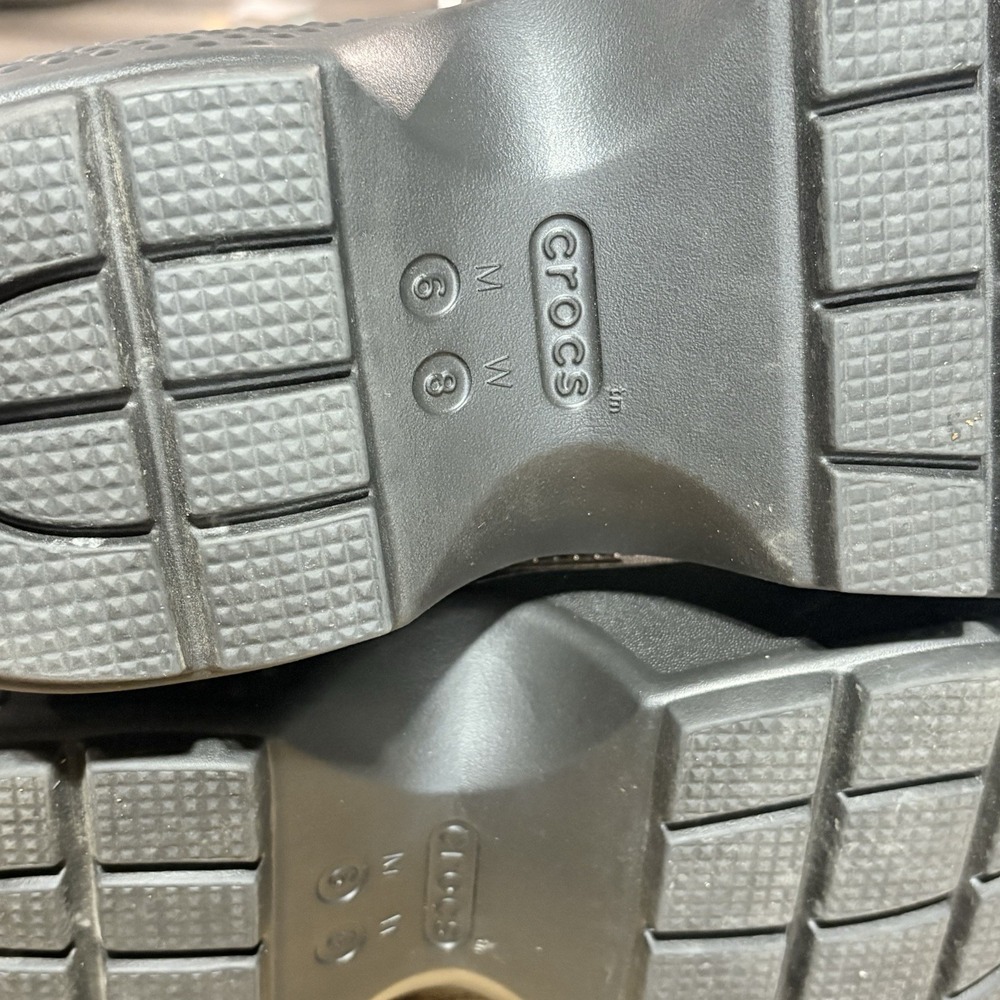 Crocs Wednesday Addams Stomp Clog Womens Size 8 Black Platform Addams Family - Picture 9 of 9